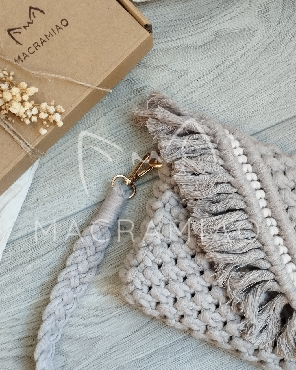 Nini Pochette